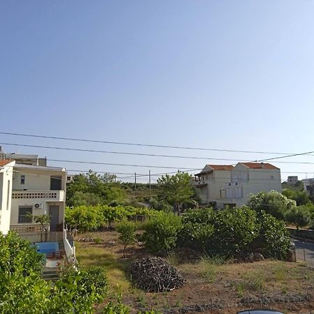 Phoeve Apt-Lovely 1-Br Rental Near The Beach Kalathas Ngoại thất bức ảnh