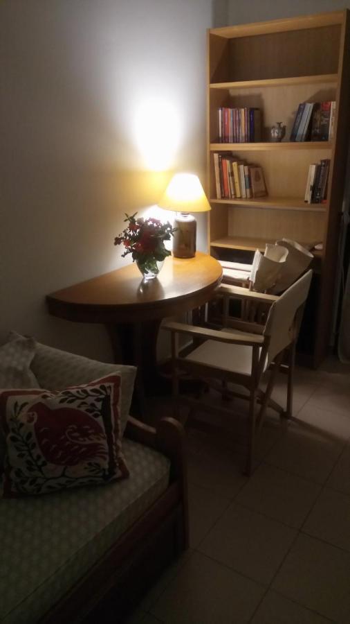 Phoeve Apt-Lovely 1-Br Rental Near The Beach Kalathas Ngoại thất bức ảnh